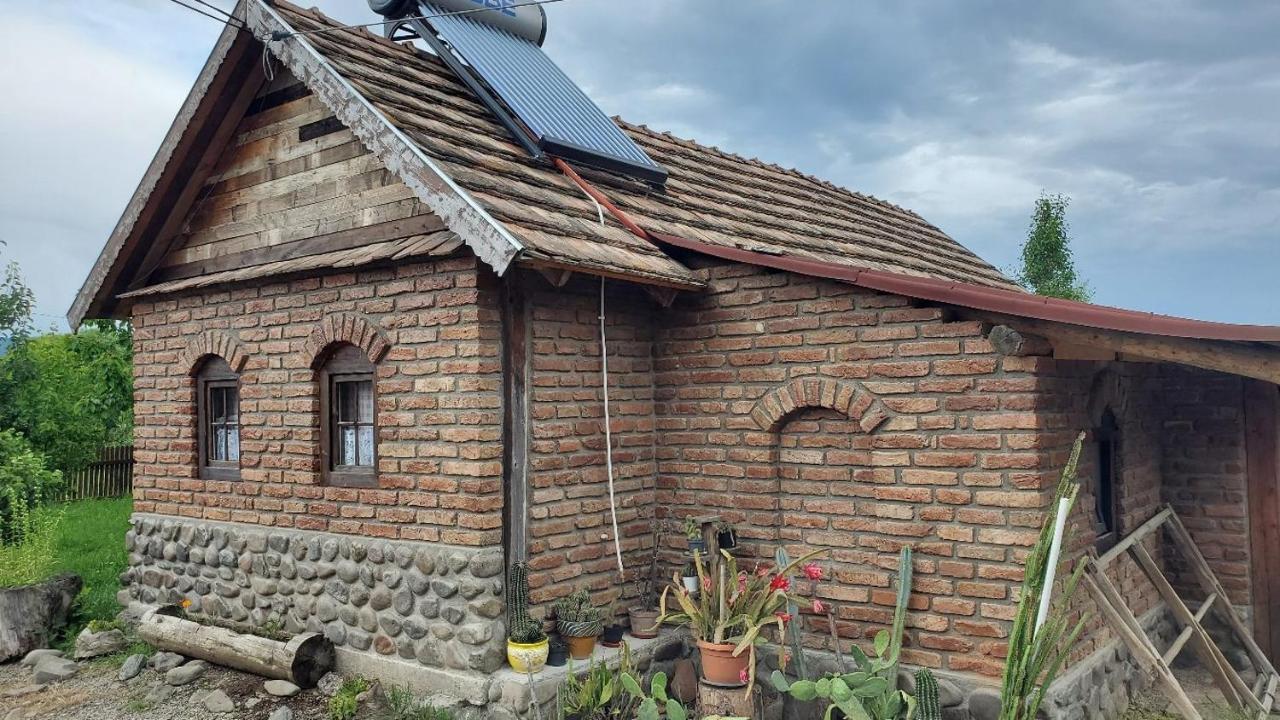 Casa Rustic Feher & Fekete Vendeghazak โซวาตา ภายนอก รูปภาพ