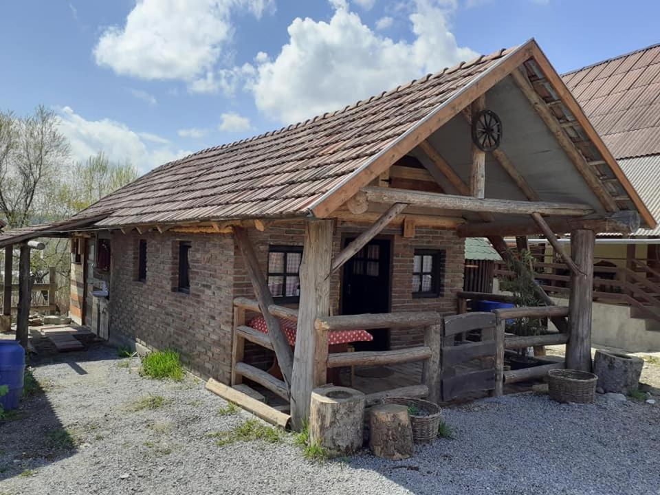 Casa Rustic Feher & Fekete Vendeghazak โซวาตา ภายนอก รูปภาพ