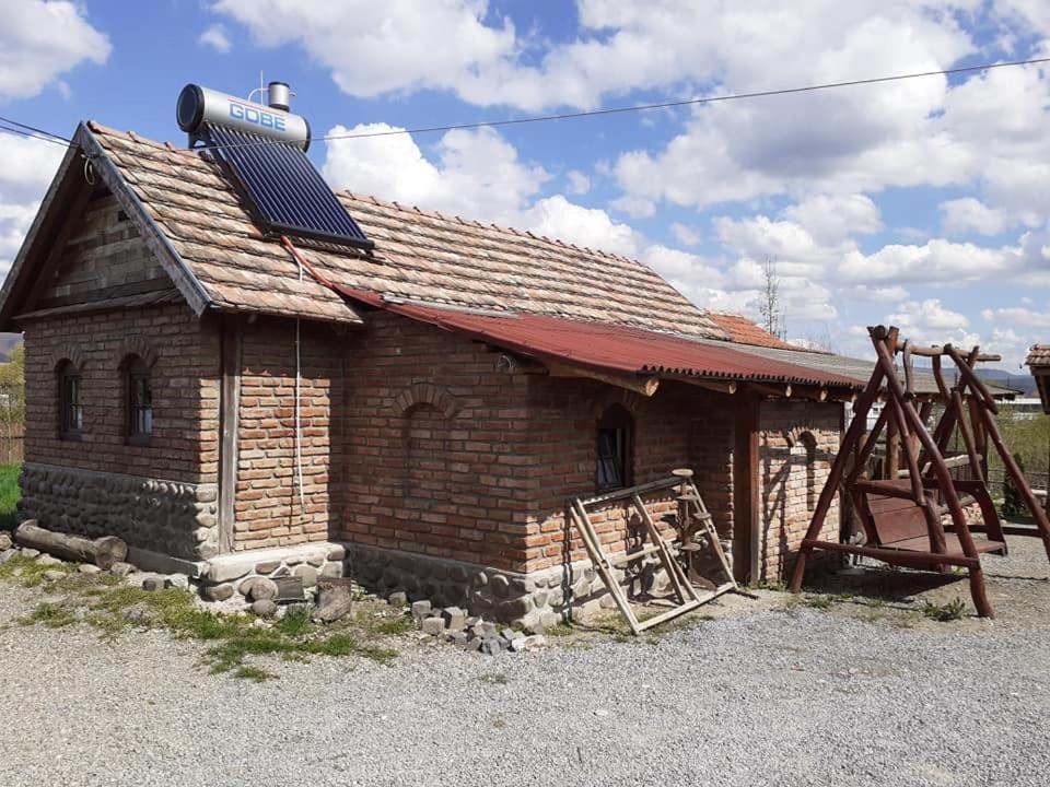 Casa Rustic Feher & Fekete Vendeghazak โซวาตา ภายนอก รูปภาพ