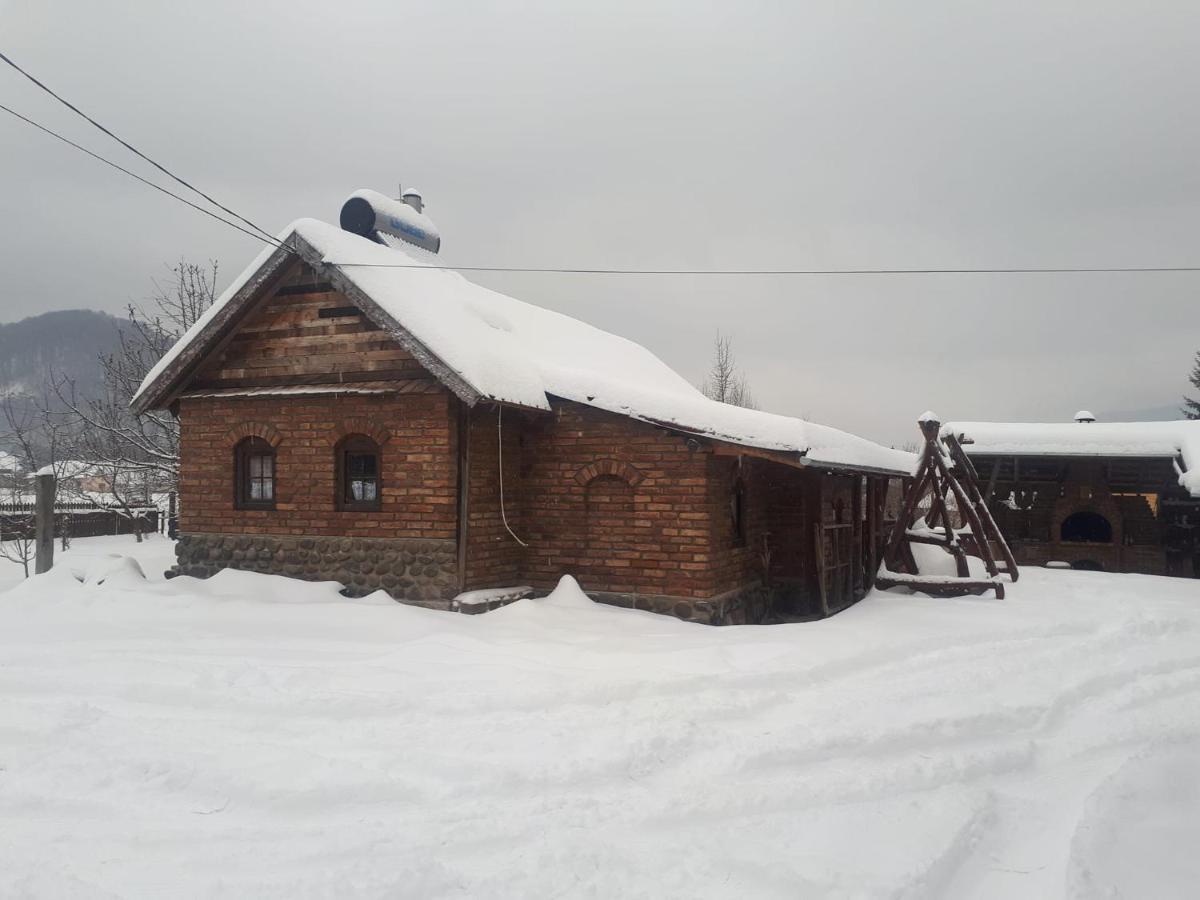 Casa Rustic Feher & Fekete Vendeghazak โซวาตา ภายนอก รูปภาพ